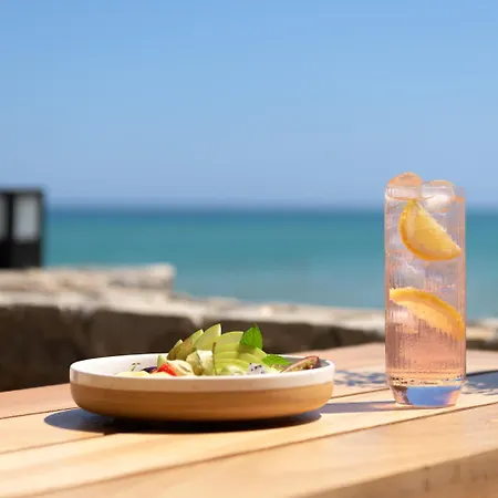 מלון Ikaros Beach, Luxury & - Adults Only מאליה